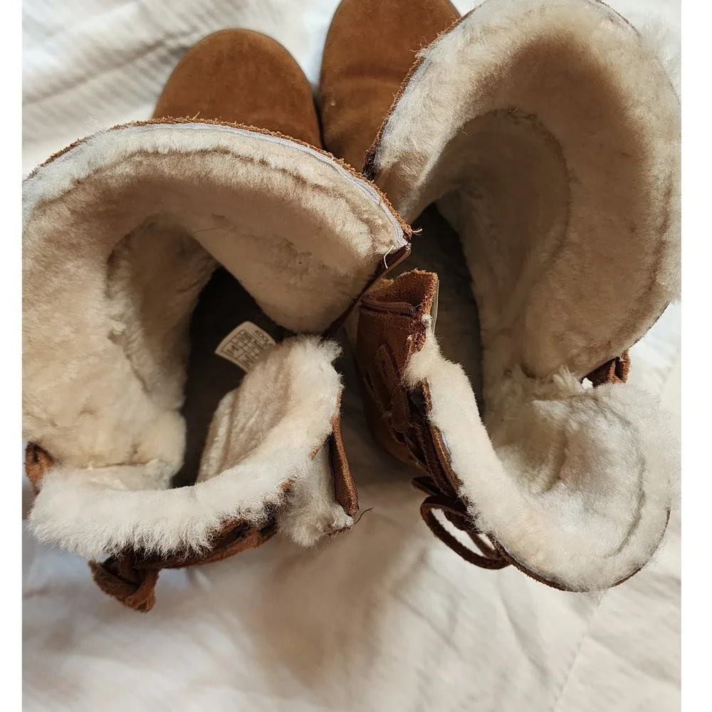 KOOLABURRA BY UGG Shazi Short Suede Boots - Women's 9